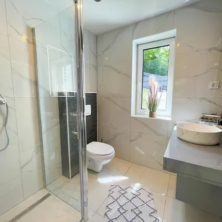 With Bubble Bath , Sauna And Sea View تْسْغيكفانِتْسا