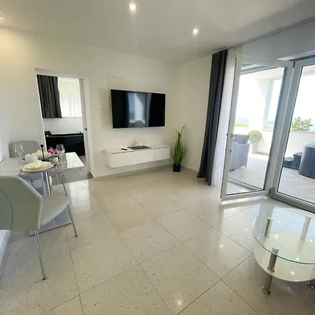 With Bubble Bath , Sauna And Sea View