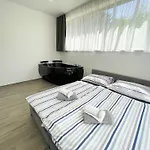 Σπίτι διακοπών With Bubble Bath , Sauna And Sea View Crikvenica